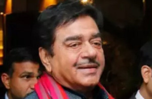 یہ ٹوٹ پھوٹ ہی ہے یا کچھ اور بھی ہے؟